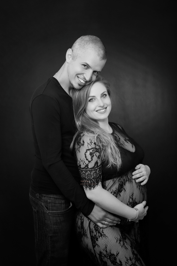 Kismama fotózás 61 fekete feherben kismama fotozas 3275
